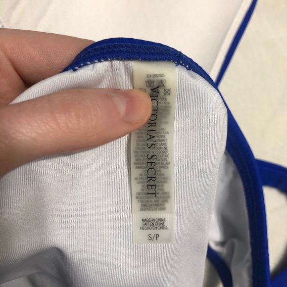 VICTORIA SECRET push-up bikini top and bottoms - Picture 4 of 5